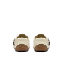 Clarks - Tiny Skip