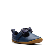 Clarks - Roamer Trim T
