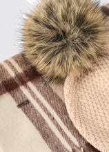 Dubarry - Hat 'n' Scarf Boxed Set