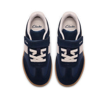 Clarks - Cypress Step Runner