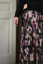 Molly Bracken - Pencil Pleated Skirt