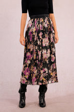 Molly Bracken - Pencil Pleated Skirt