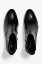 Regarde le Ciel - Millie Leather