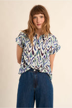 Molly Bracken - Short Sheeved Blouse