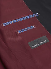 Daniel Grahame - Black Suit