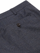 Daniel Grahame - Check Suit