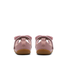 Clarks - Roamer Trim T