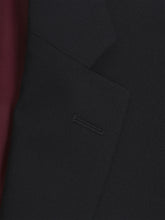 Daniel Grahame - Black Suit