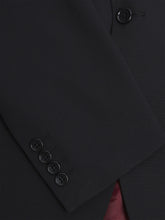 Daniel Grahame - Black Suit