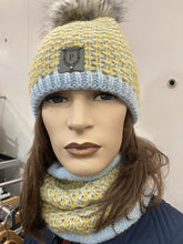Perfect Nina Bobble Hat & Snood Set