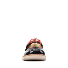 Clarks - Crown Petal T