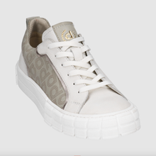 Bugatti - Tia Green Runner