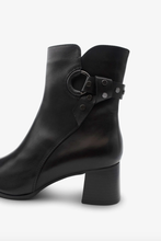 Regarde le Ciel - Ines 68 Boot