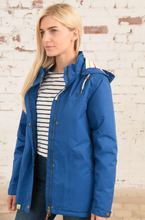 Lighthouse - Eva Coat